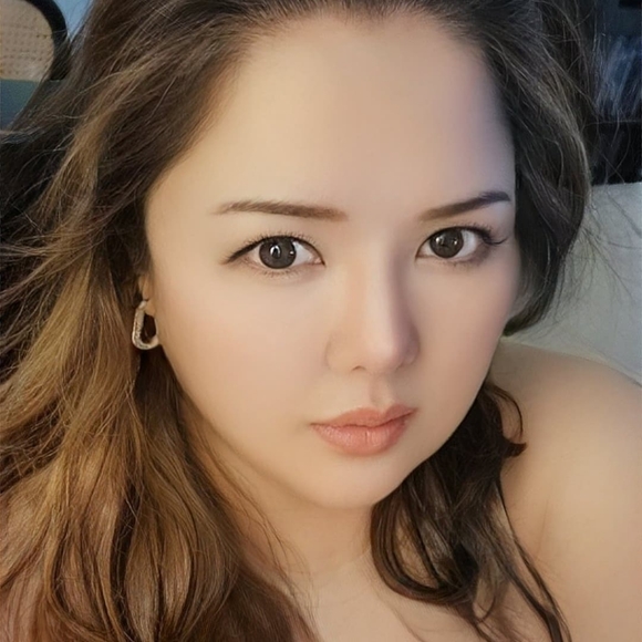 Meet your Posher, Rizza - Picture 2 of 4